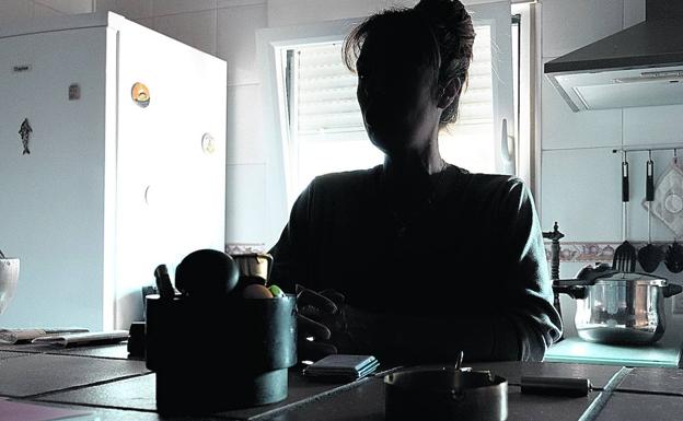 Mónica, víctima del 'violador del ascensor': «Que se pudra en prisión, él a mí me condenó a cadena perpetua»