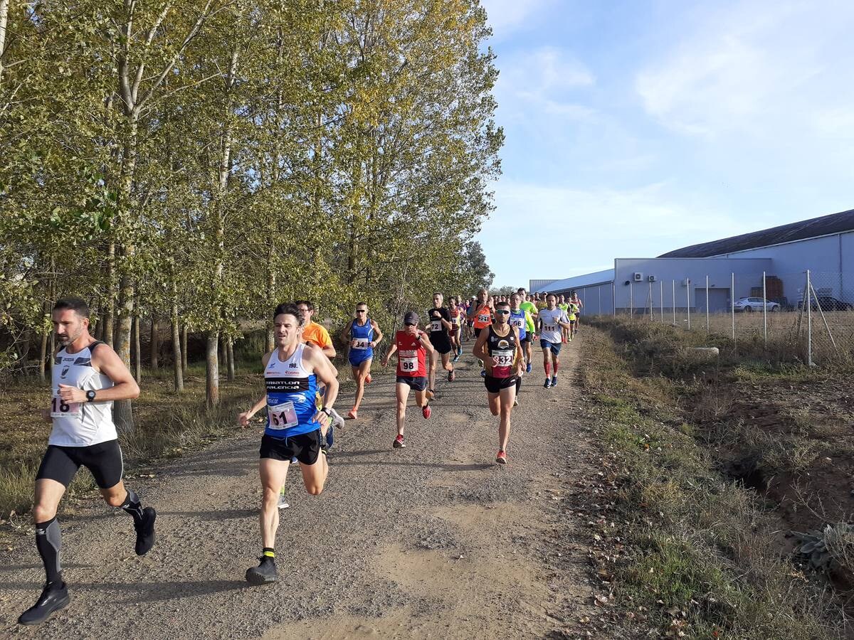 Carrera Corriendo entre viñas en Mayorga (Valladolid).