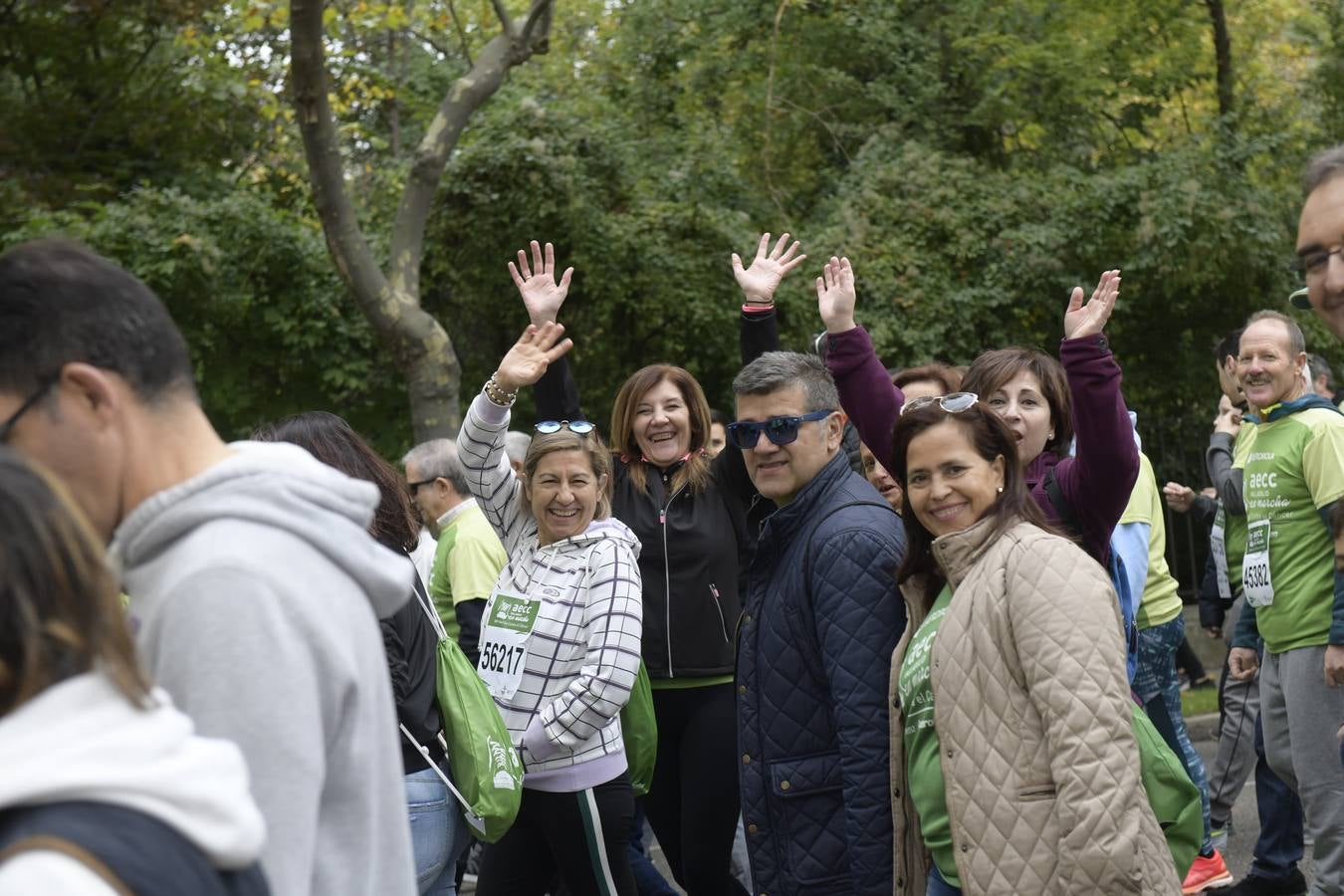 Participantes de la marcha contra el cáncer. 