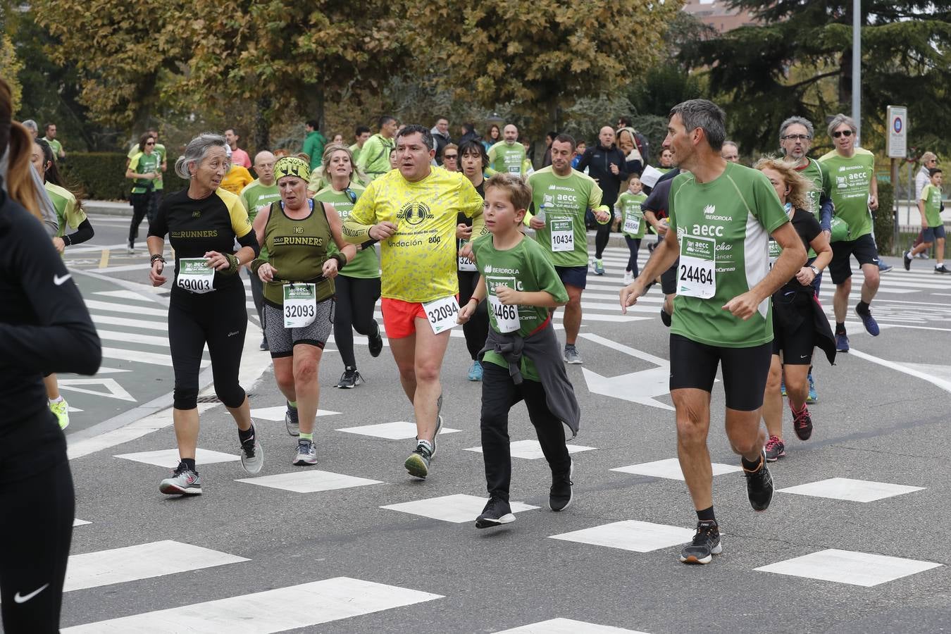 Participantes de la marcha contra el cáncer. 