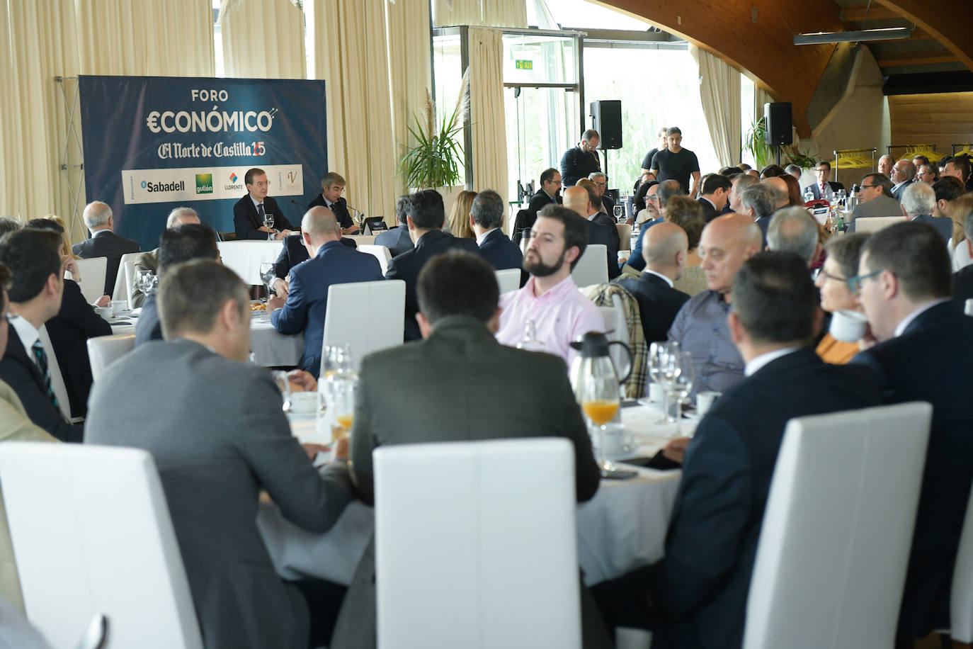 El consejero de Empleo e Industria, Germán Barrios, ha protagonizado la sesión matutina del Foro Económico de El Norte de Castilla. El acto se ha celebrado en el Pabellón de Cristal del Museo de la Ciencia de Valladolid este martes 29 de octubre.