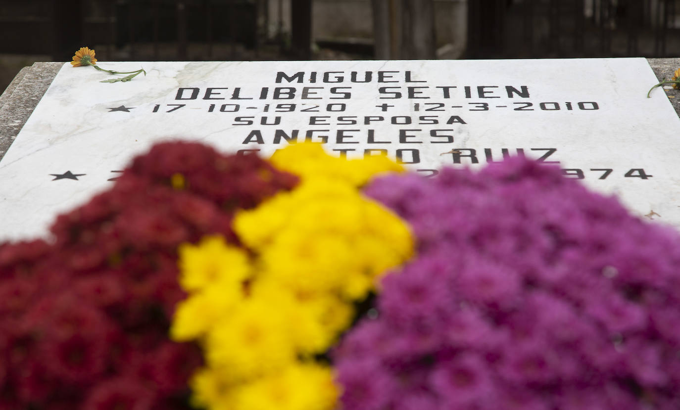 El cementerio del Carmen el Día de Todos los Santos. 