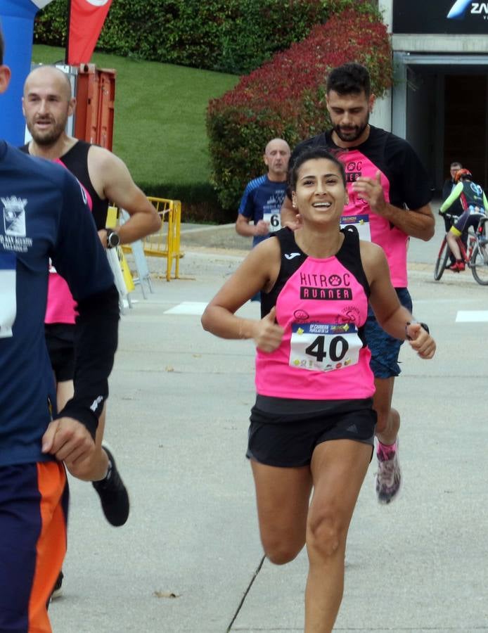 El Ayuntamiento de Zaratán ha organizado por noveno año la carrera popular, dentro de su programación de la tradicional fiesta de la salchicha