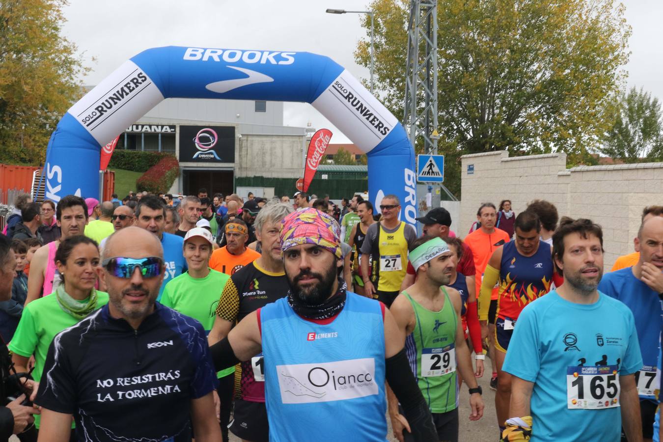 El Ayuntamiento de Zaratán ha organizado por noveno año la carrera popular, dentro de su programación de la tradicional fiesta de la salchicha