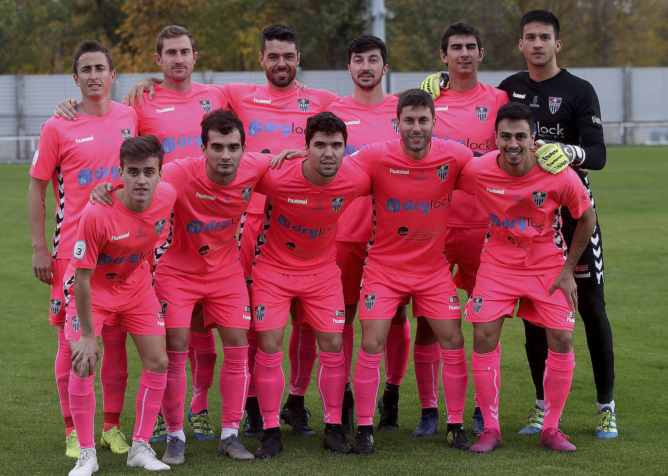 Fotos: Victoria de la Gimnástica Segoviana en Almazán (0-2)