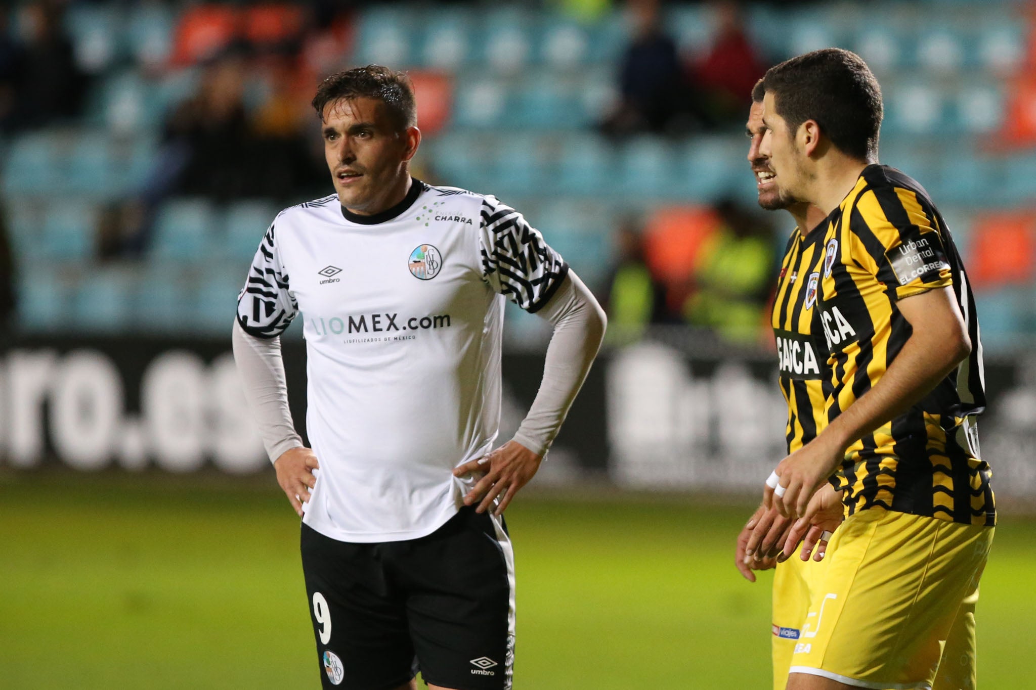 El Salamanca CF UDS contra el Barakaldo CF.