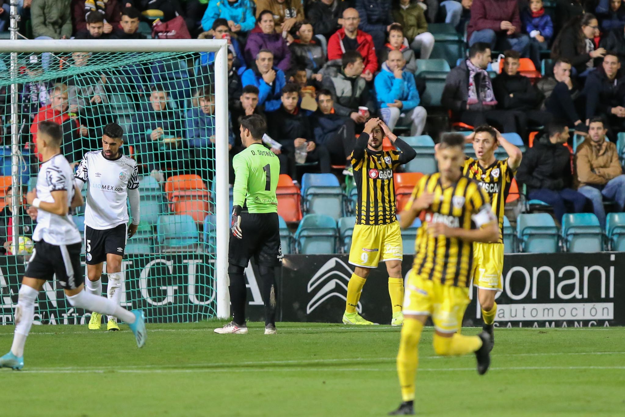 El Salamanca CF UDS contra el Barakaldo CF.