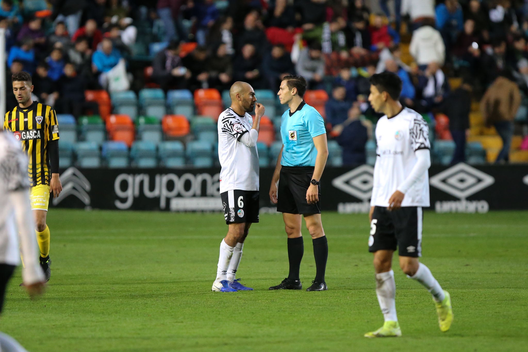 El Salamanca CF UDS contra el Barakaldo CF.