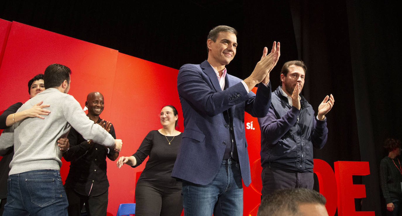 Pedro Sánchez ha visitado esta mañana el barrio de Pajarillos de Valladolid. 