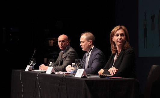 Un momento de la inauguración del foro #mujeresciber. 