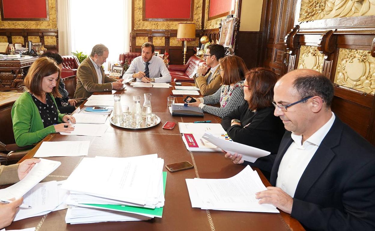 Reunión de la Junta de Gobierno.