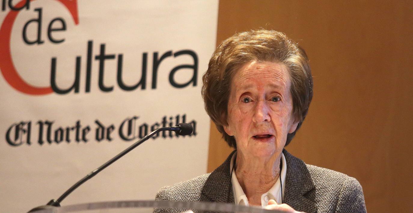 08.02.2016- La cientifica Margarita Salas en el Aula de Cultura de El Norte de Castilla en el Museo de la Ciencia de Valladolid.