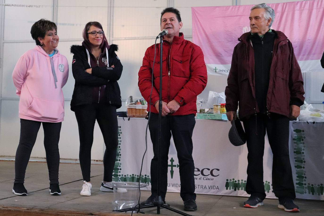 Asistentes a la Marcha contra el Cáncer. 