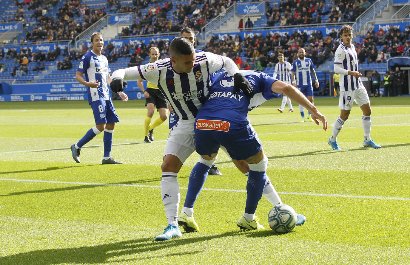 El Real Valladolid pierde de forma contundente en Mendizorroza. 