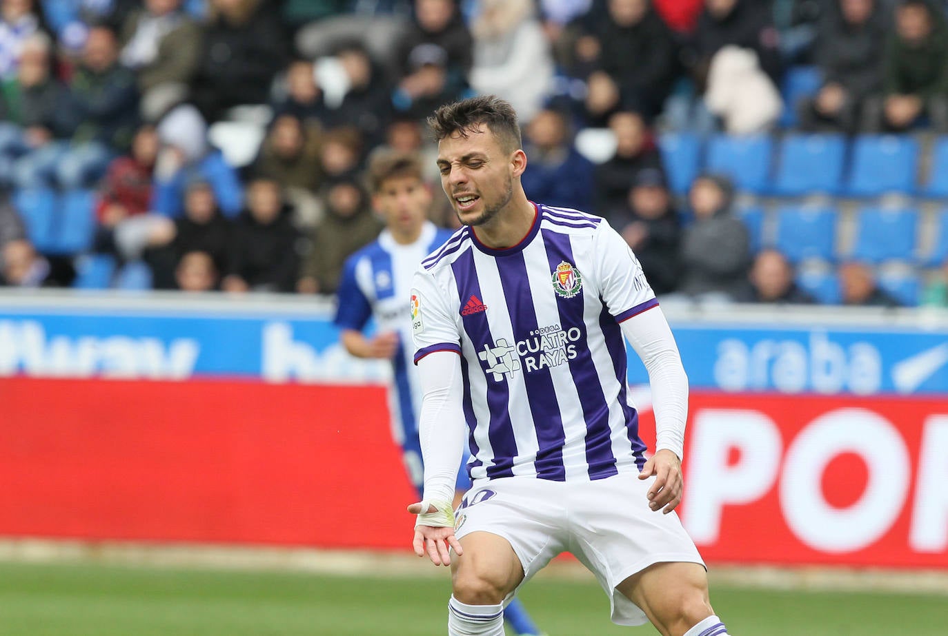 El Real Valladolid pierde de forma contundente en Mendizorroza. 