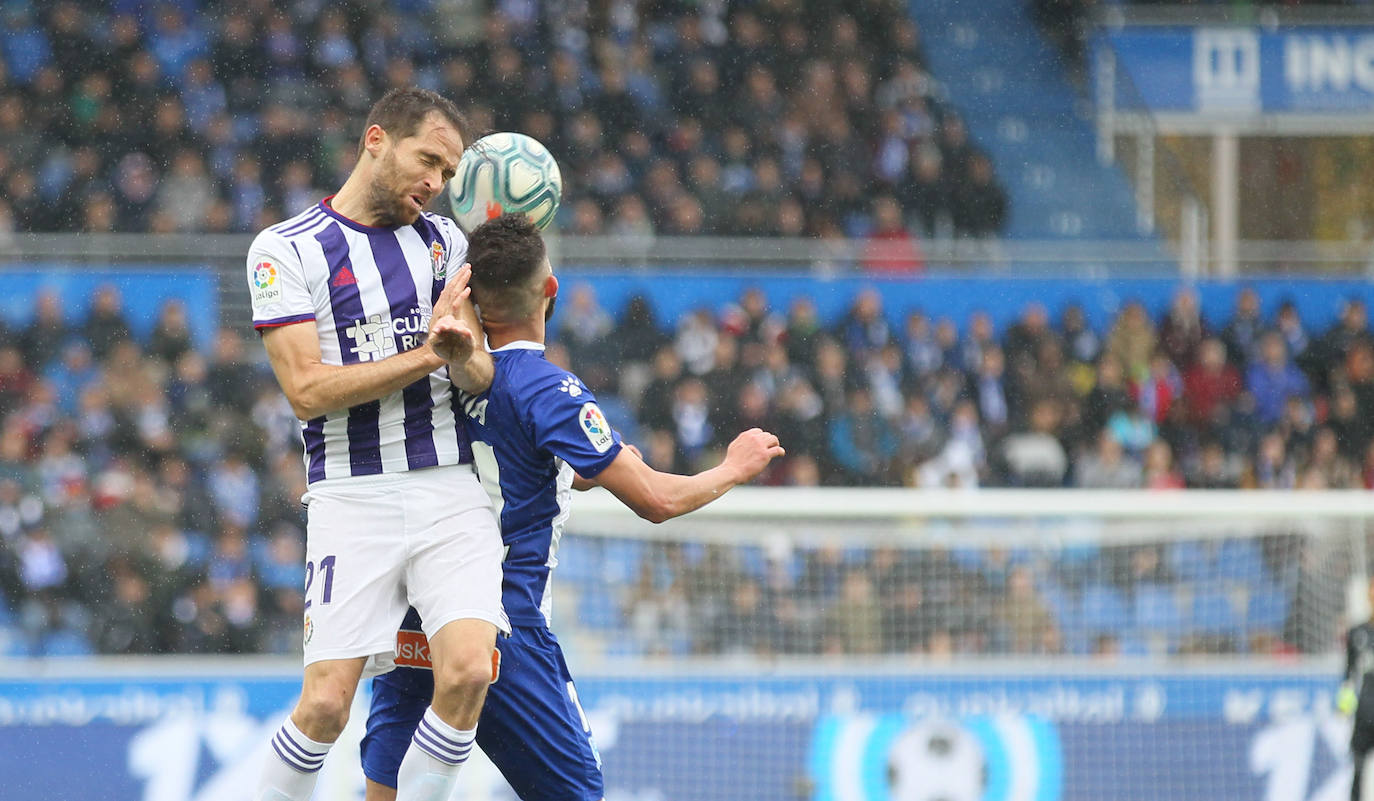 El Real Valladolid pierde de forma contundente en Mendizorroza. 