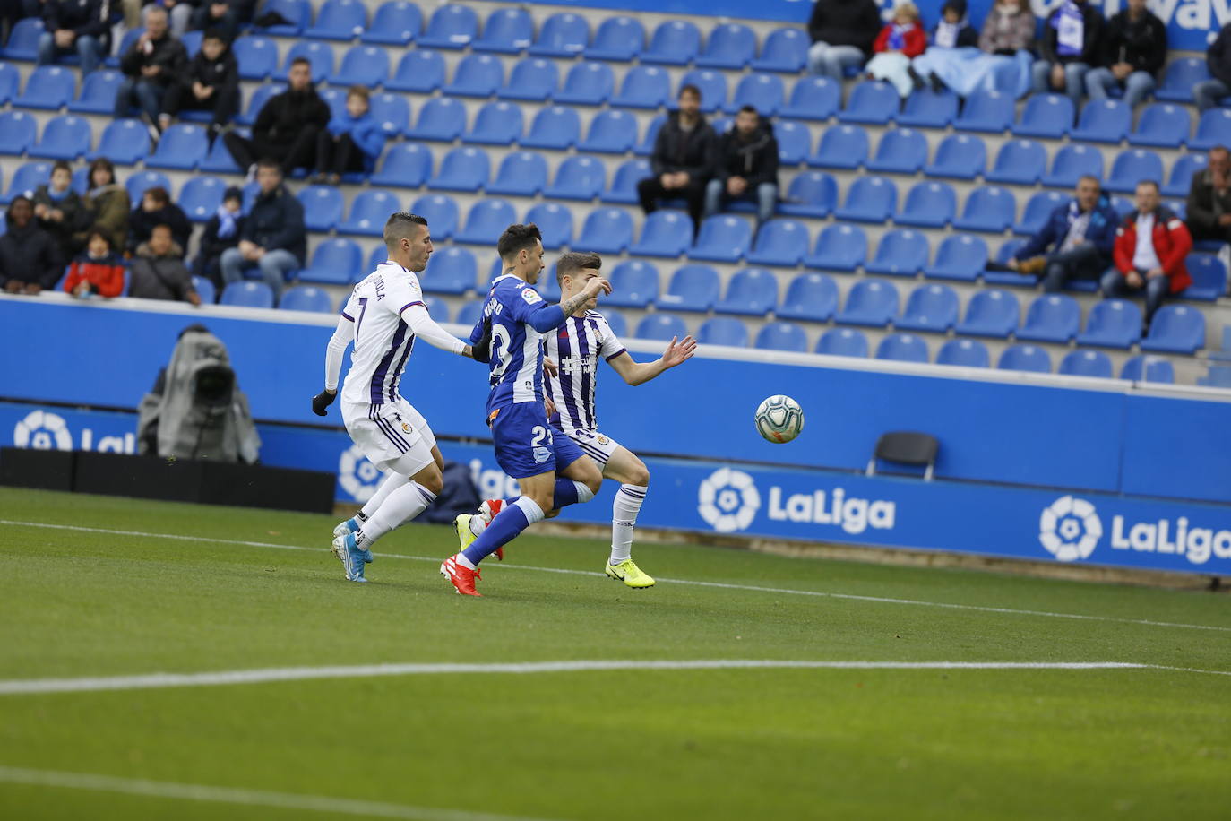 El Real Valladolid perdió de forma contundente en Mendizorroza. 