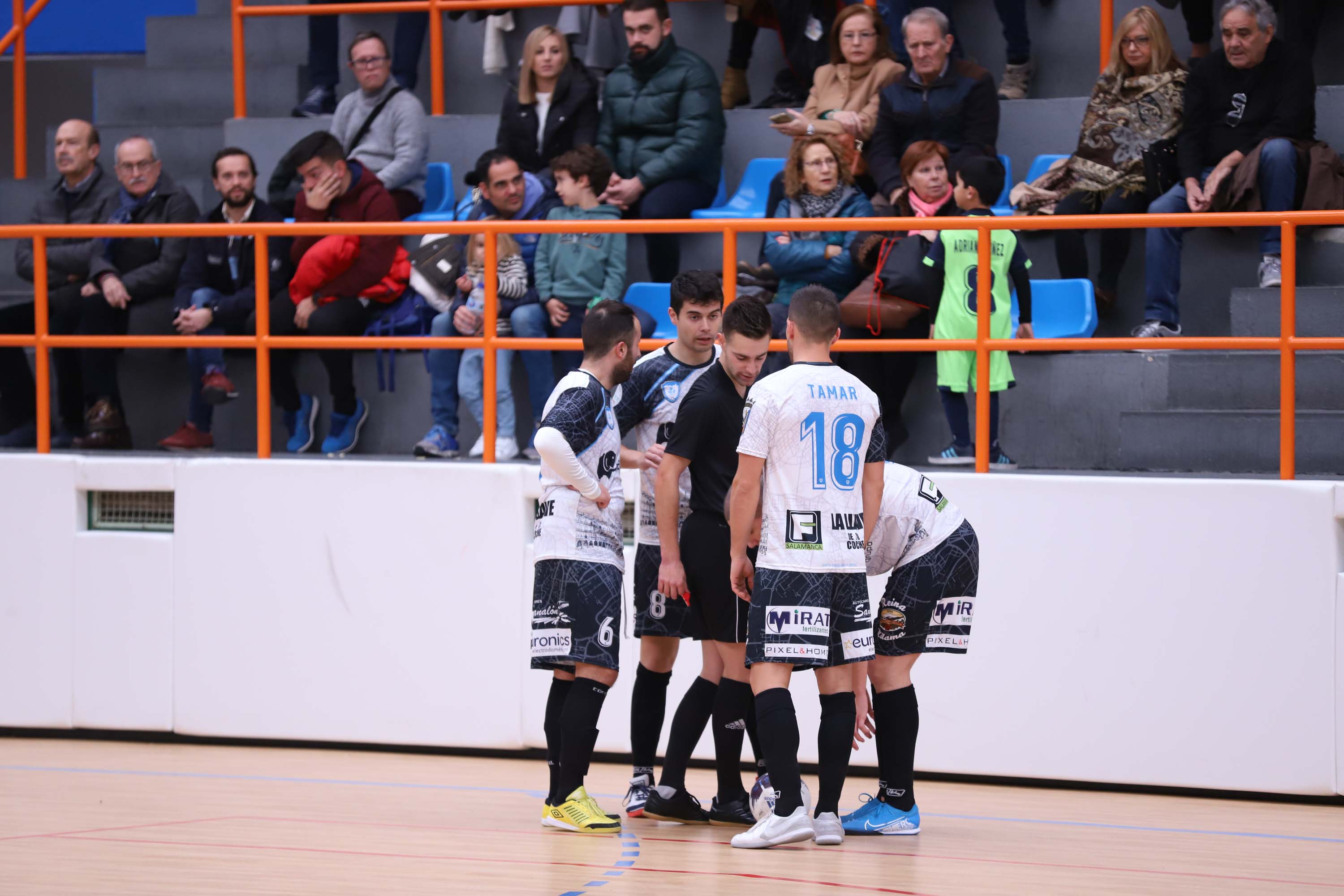 Enfrentamiento entre el FS Salamanca Unionistas y el Intersala Zamora. 