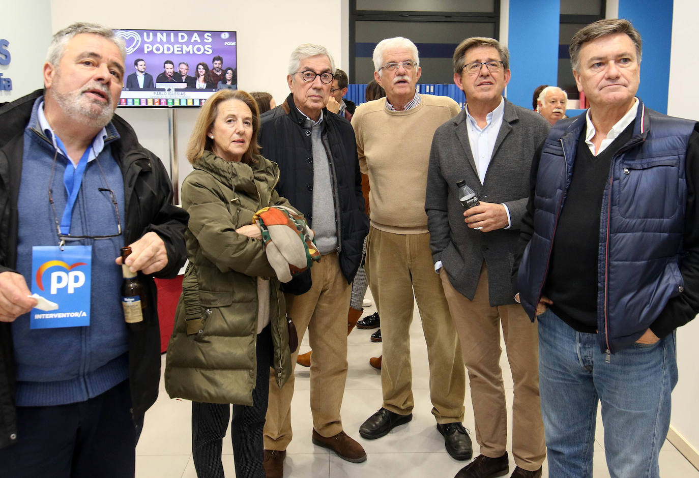 Noche electoral en las sedes de los partidos en Segovia 