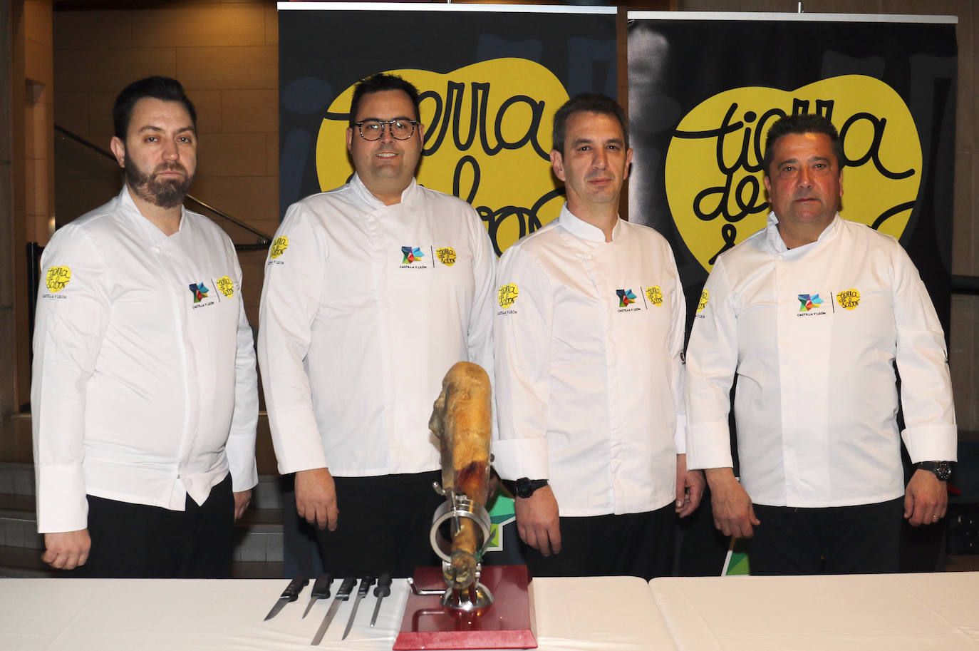 Ángel Álvarez, Gregorio Pérez, Manuel Villanueva y Santiago Valentín.