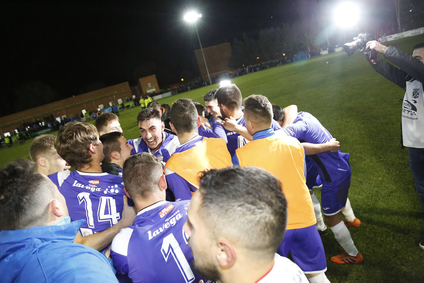 Becerril vive un sueño en la copa del rey de fútbol.