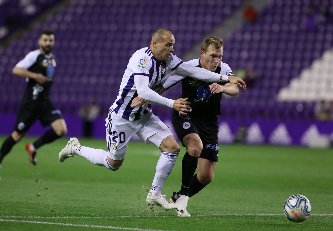 Un gol de Toni a la media hora dio el triunfo al Pucela en un Zorrilla desierto frente a un discreto Gaz Metan rumano