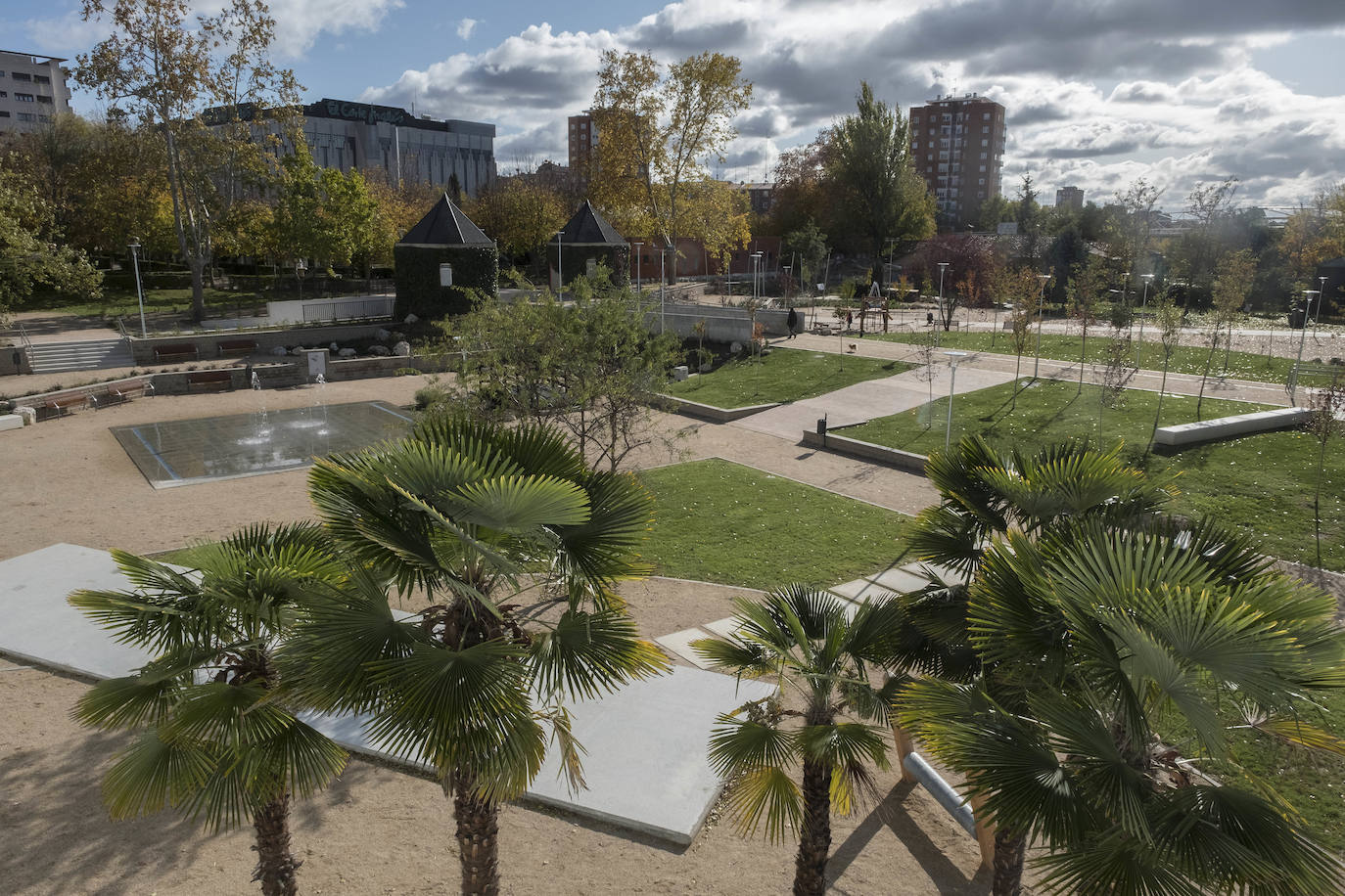 Se reabre el parque Juan de Austria con un recuerdo a Tomás Rodríguez Bolaños. 