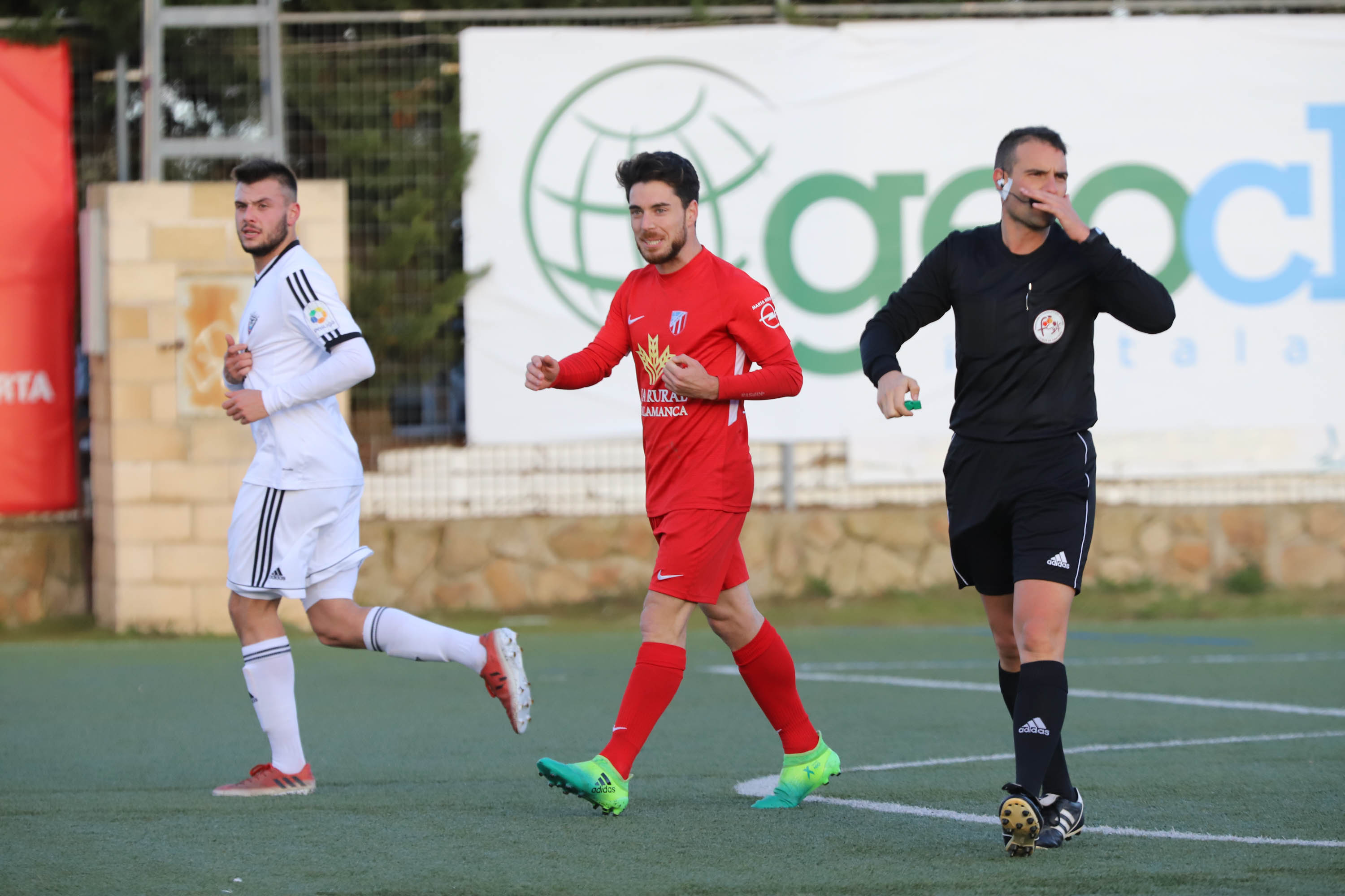 Fotos: UD Santa Marta- Mirandés B (0-0)