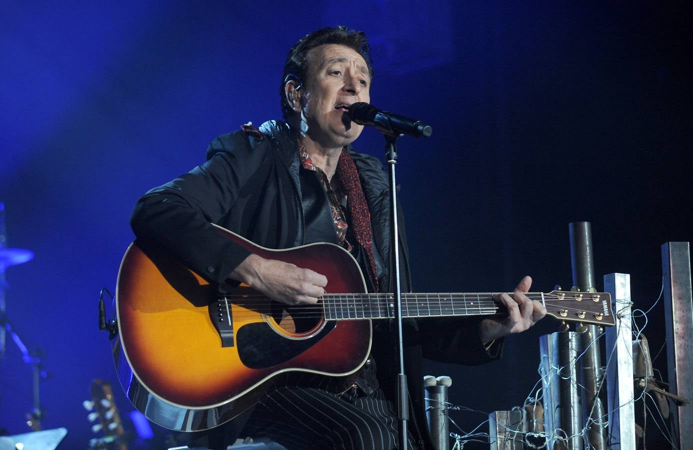 Concierto de Manolo García en el Polideportivo Huerta del Rey de Valladolid. 