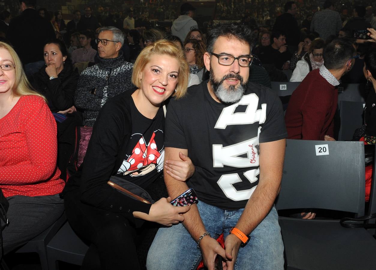 Concierto de Manolo García en el Polideportivo Huerta del Rey de Valladolid. 