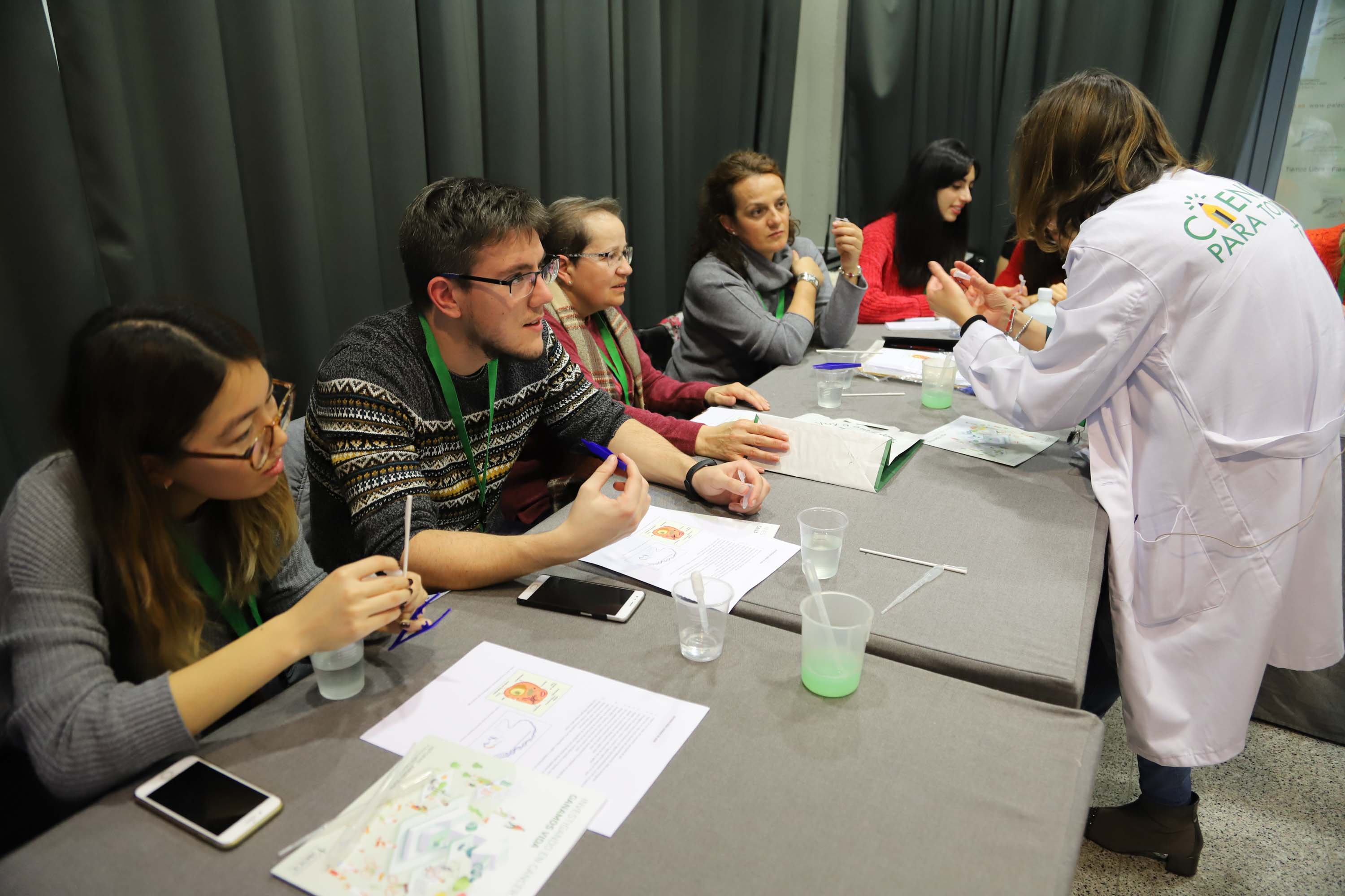 Talleres y conferencias del Congreso del Cancer. 