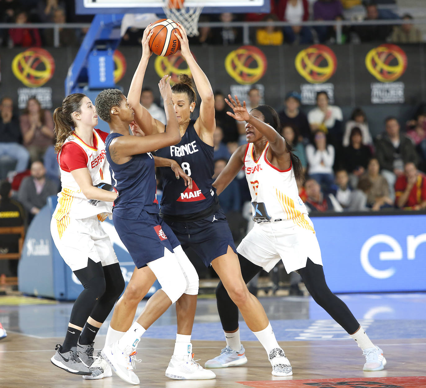 España pierde contra Francia en Palencia.