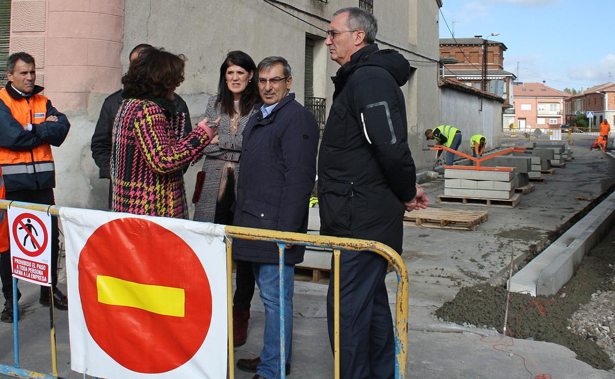 Obras en la antigua travesía de la CL-601. 