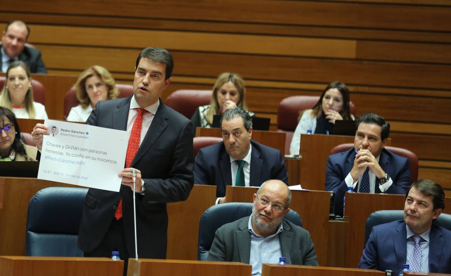 La Junta de Castilla y León prepara una batería de medidas para ponerlas en marcha contra la «soledad mal gestionada», según avanzó hoy la consejera de Familia e Igualdad de Oportunidades, Isabel Blanco