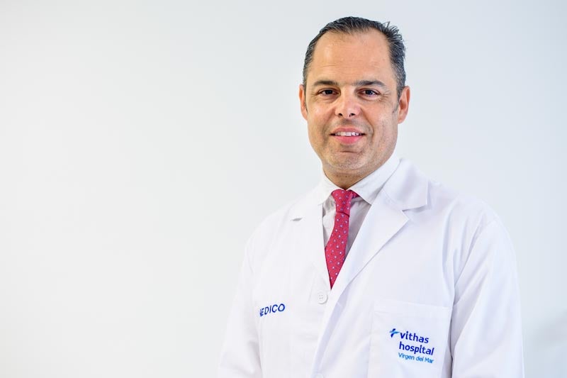 Dr. Marco Antonio Sicilia Gutiérrez, Almería. Cirujano maxilofacial.