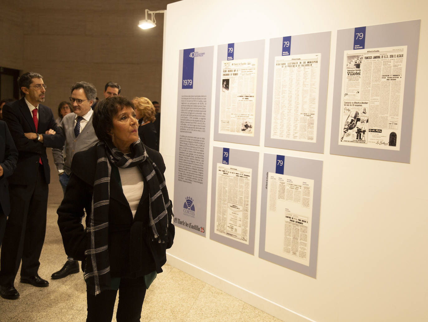 Las Cortes de Castilla y León y El Norte de Castilla reúnen en una exposición, a partir de la completa hemeroteca del diario decano de la prensa española, los hitos de los 11 comicios locales desde 1979