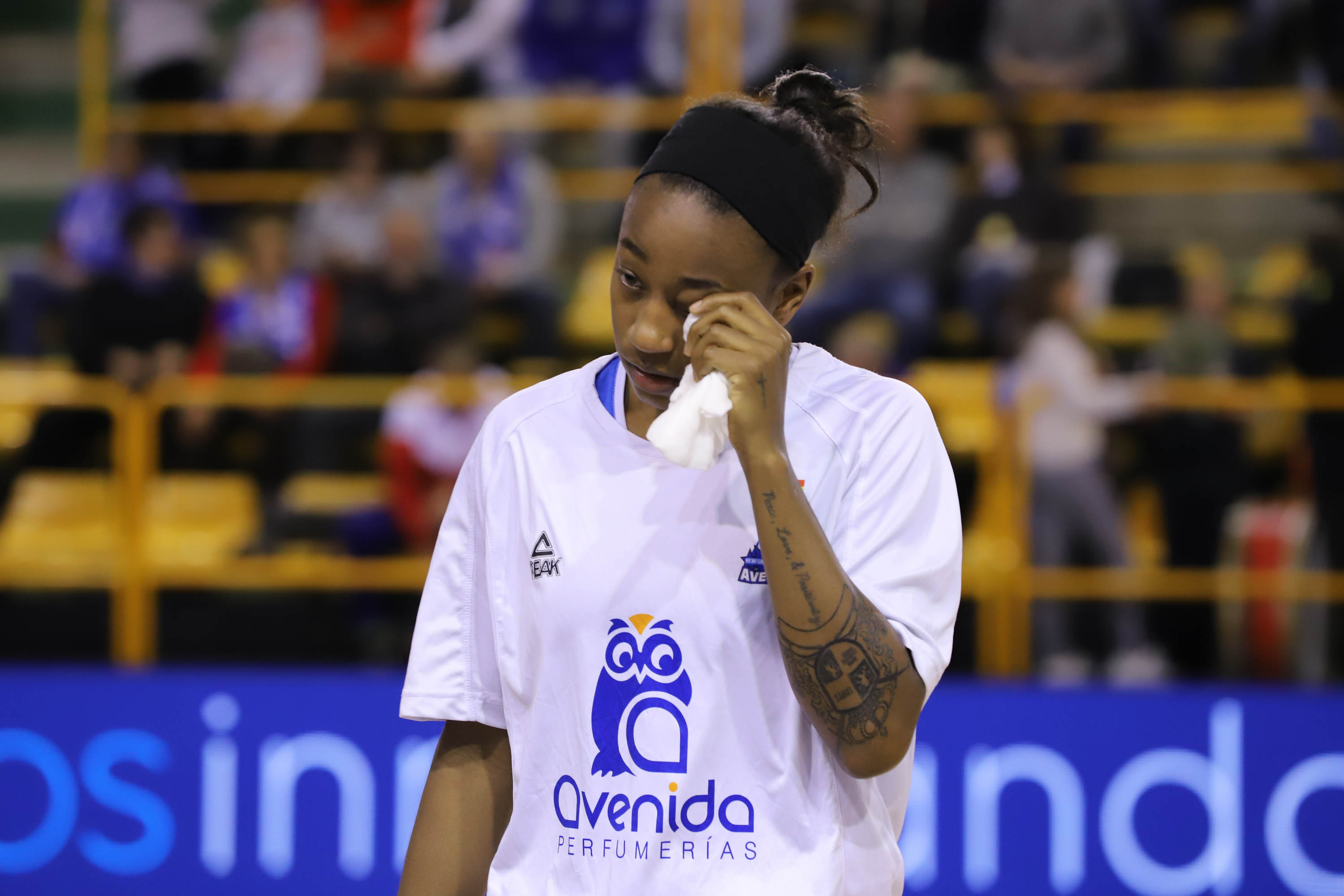 El equipo charro supera a Araski sin problemas tras las dos últimas derrotas ligueras en un duelo con varias jugadoras lesionadas en ambos equipos.