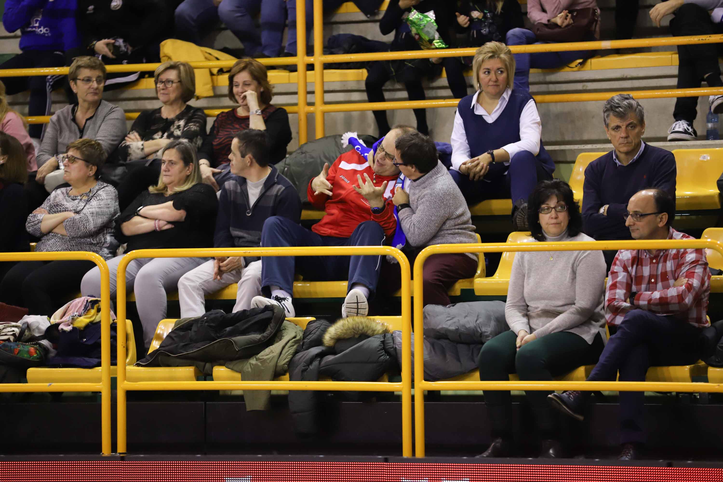 El equipo charro supera a Araski sin problemas tras las dos últimas derrotas ligueras en un duelo con varias jugadoras lesionadas en ambos equipos.
