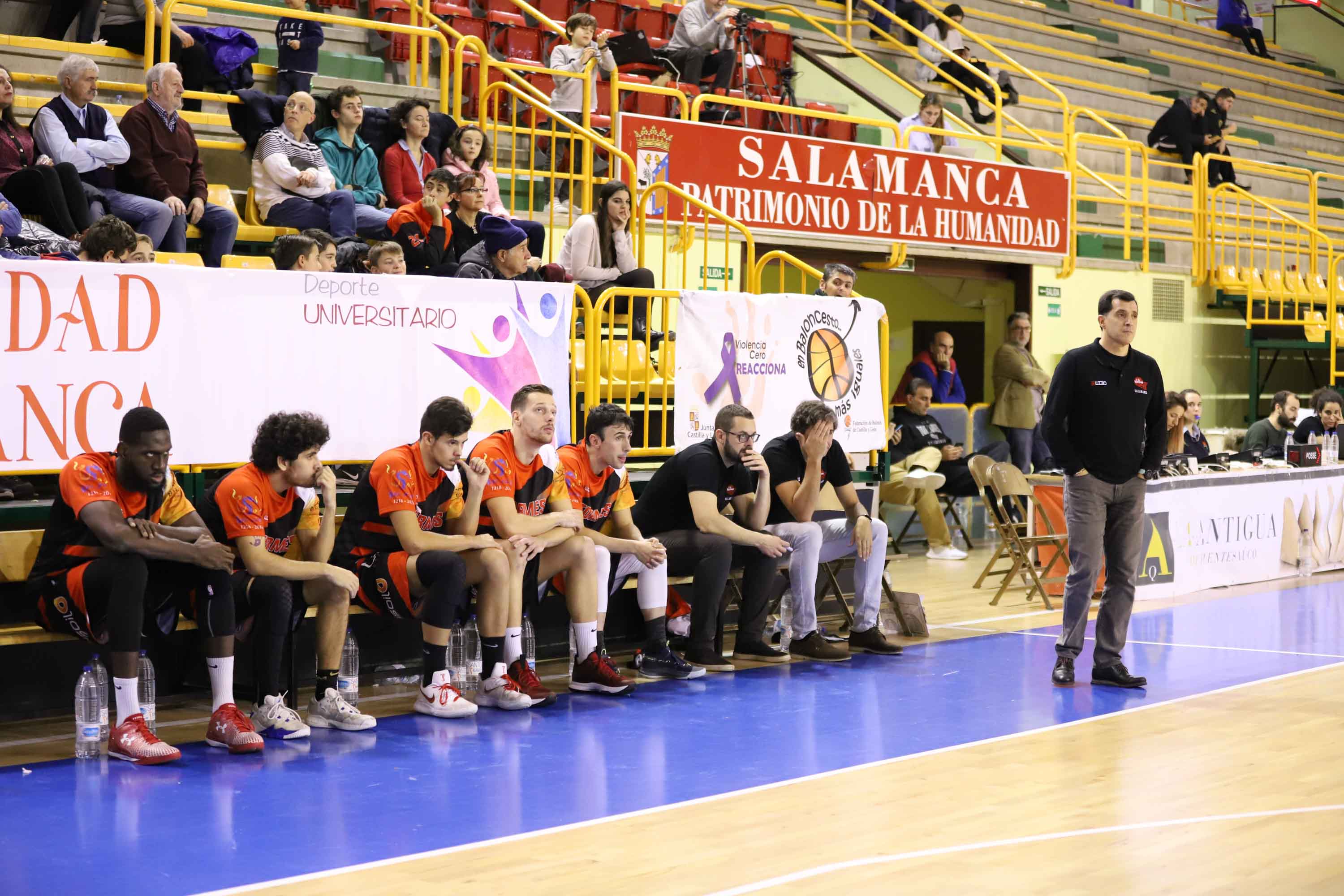 Los jugadores, durante el encuentro de este sábado.