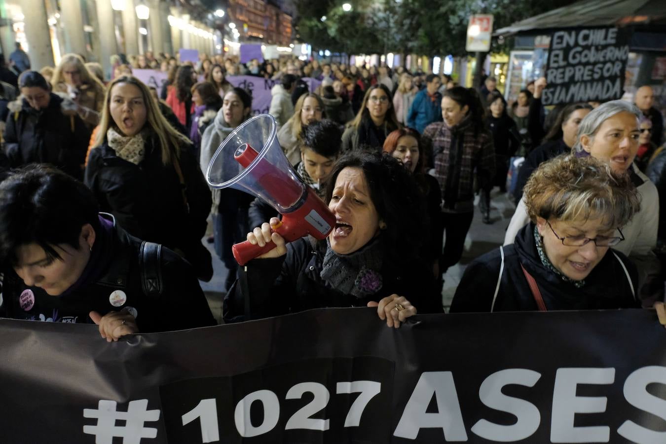 Más de 2.000 personas salieron hoy a las calles del centro de la ciudad convocadas por la Coordinadora de Mujeres 