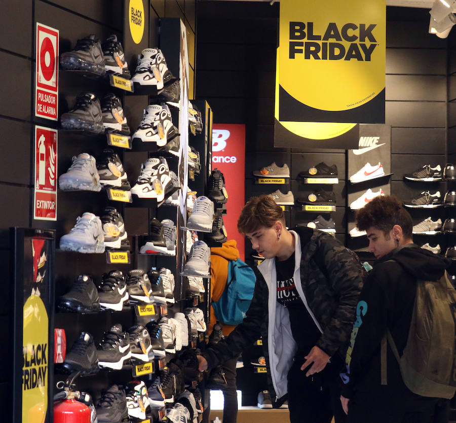 Fotos: Black Friday en el comercio de Segovia