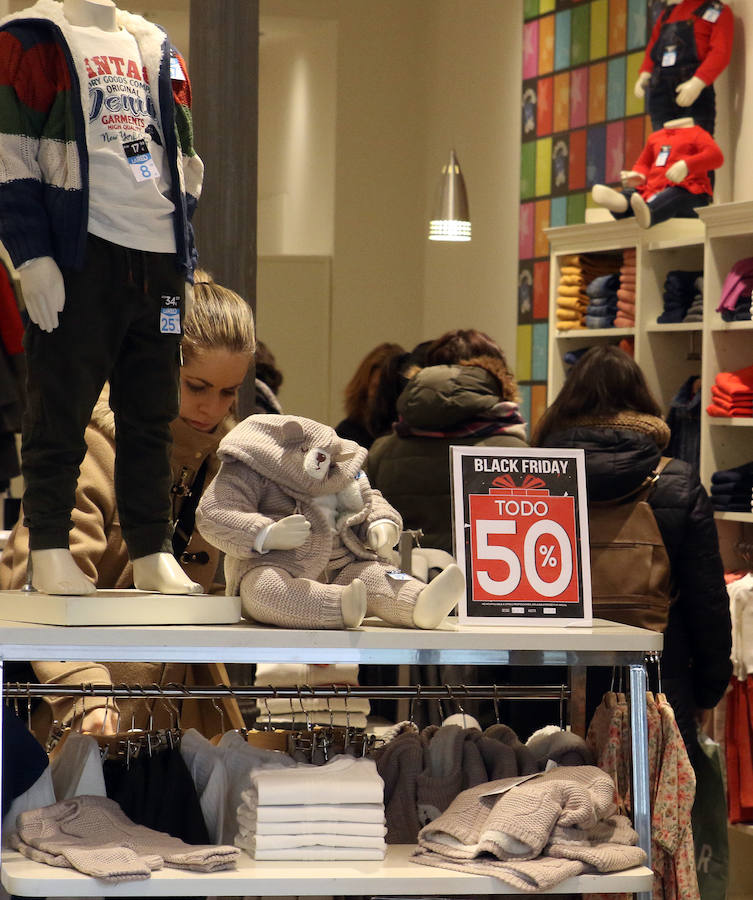 Fotos: Black Friday en el comercio de Segovia