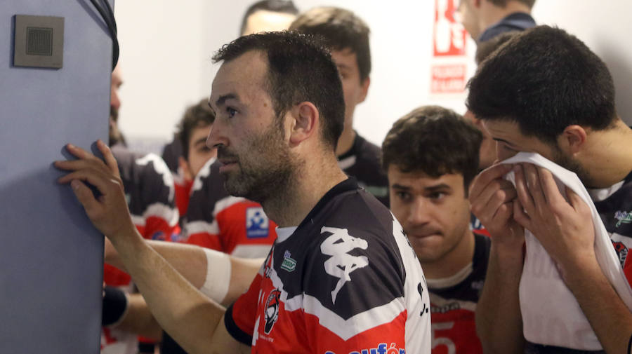 Fotos: Derrota del Balonmano Nava ante el Puente Genil (24-25)