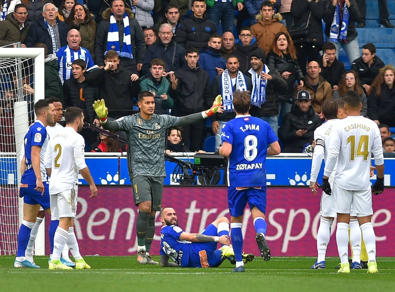 Fotos: Las mejores imágenes del Alavés-Real Madrid