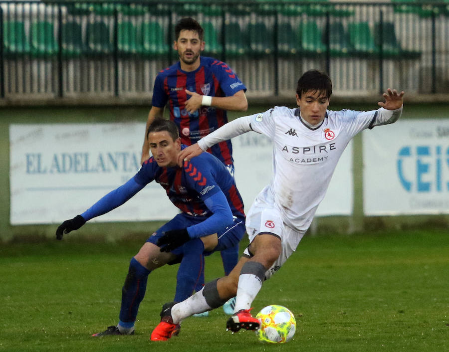 Fotos: La Gimnástica Segoviana golea al Júpiter leonés