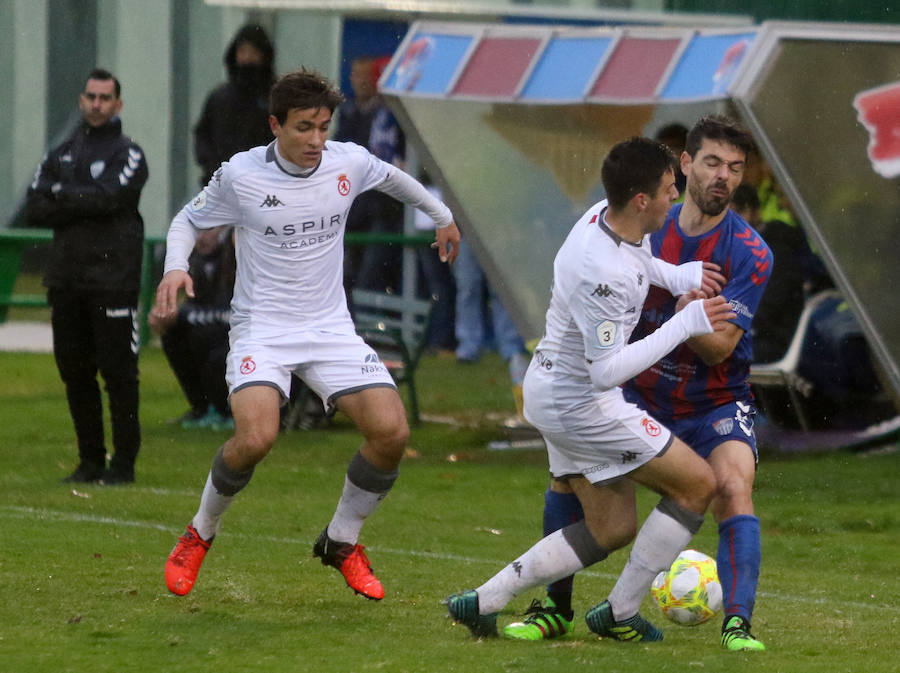 Fotos: La Gimnástica Segoviana golea al Júpiter leonés