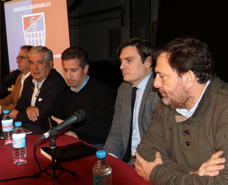 Fotos: La Gimnastica Segoviana informa sobre la conversión en Sociedad Anónima Deportiva