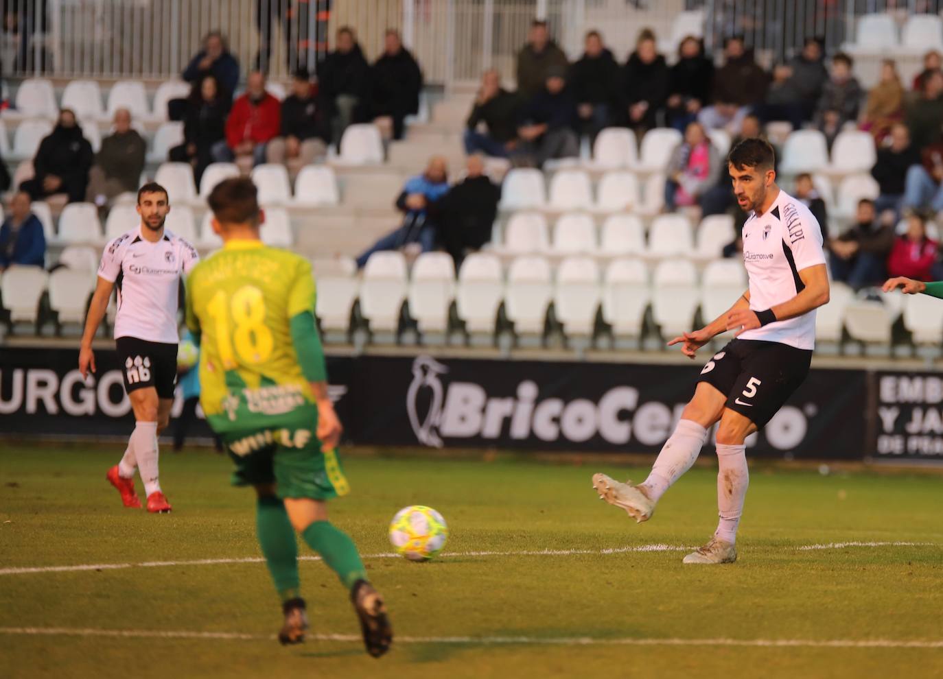 El encuentro se saldó con 3 goles a 0 a favor del Unionistas CF (0-3). 