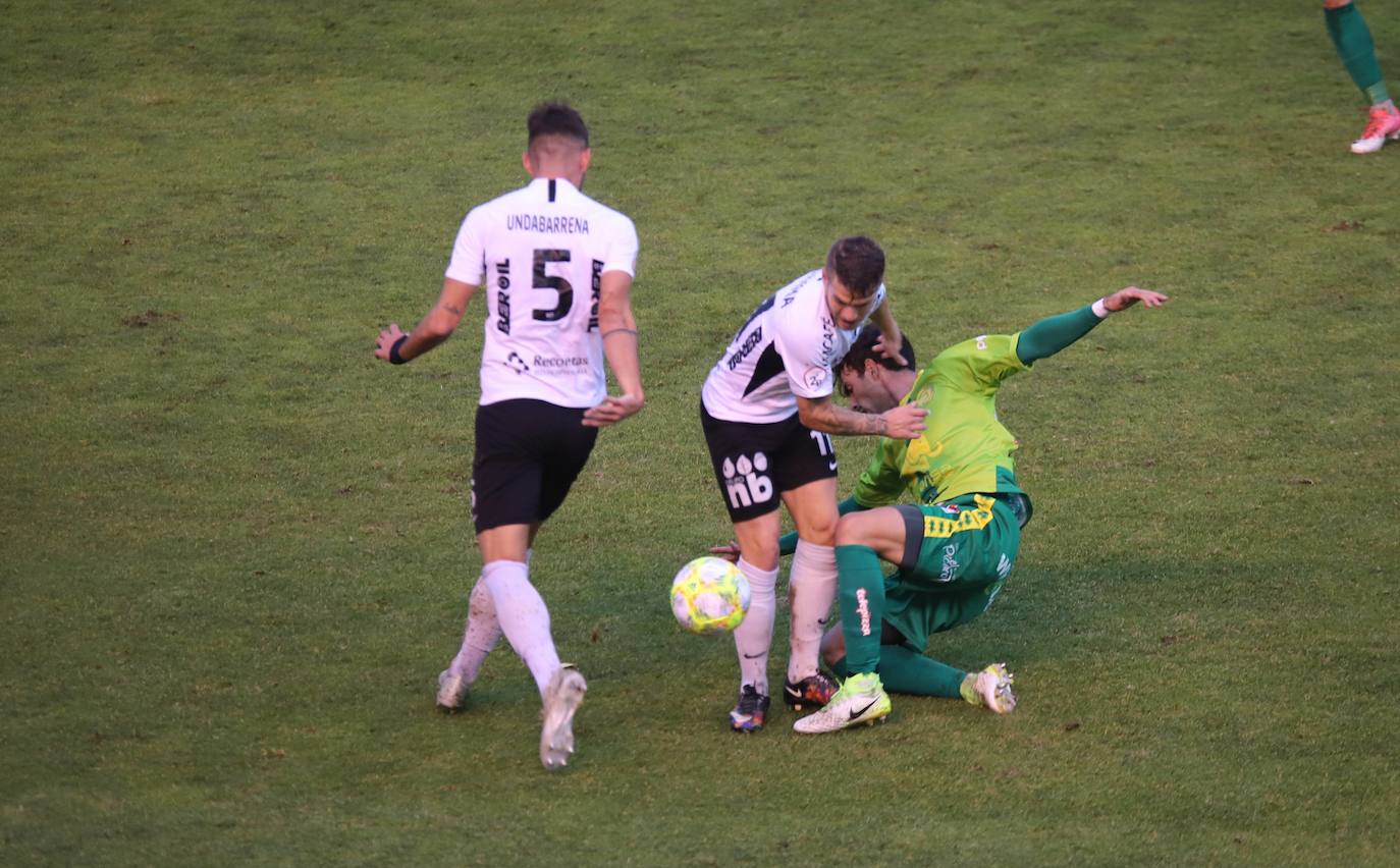 El encuentro se saldó con 3 goles a 0 a favor del Unionistas CF (0-3). 