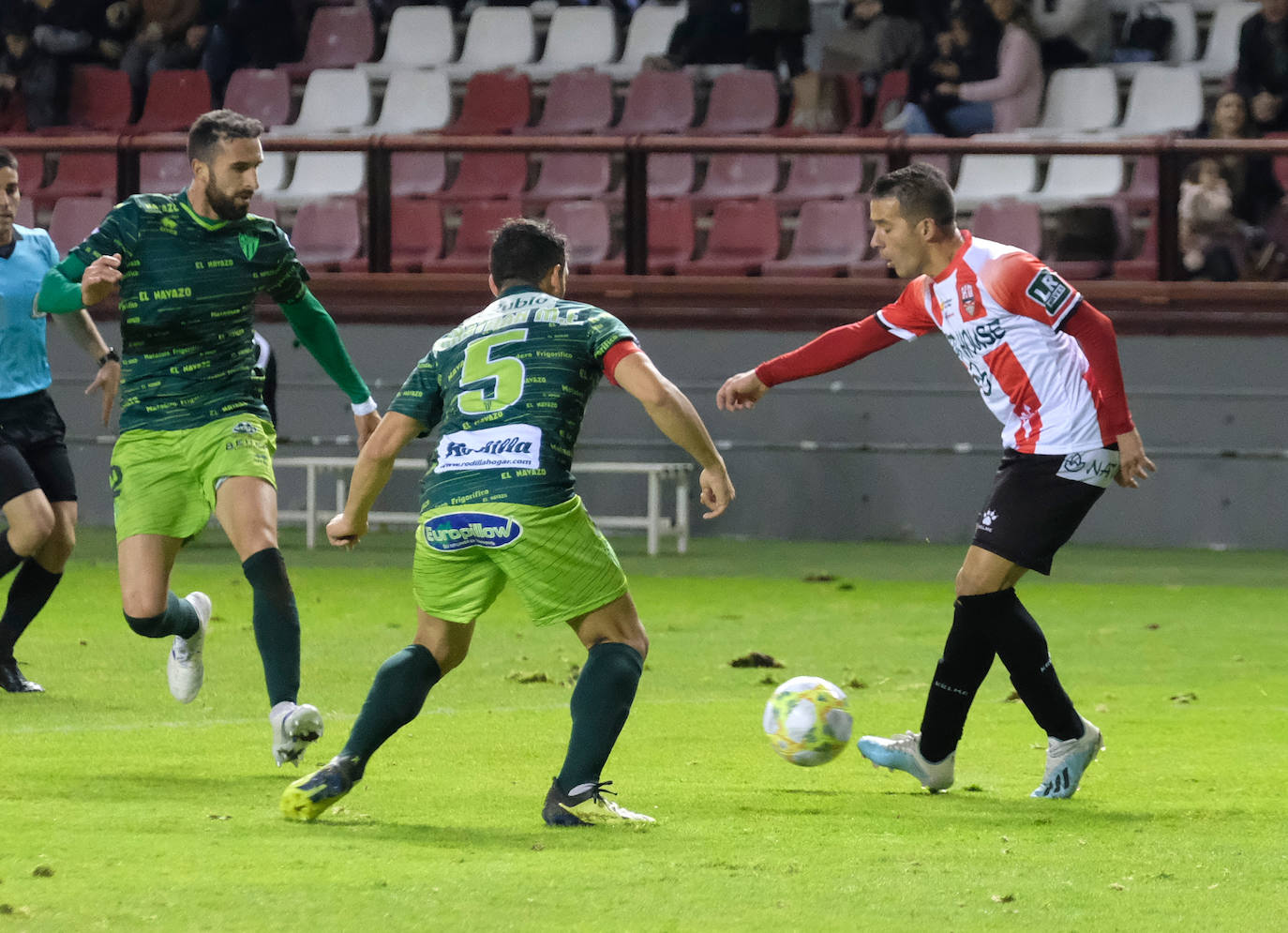 El encuentro se salda 2-0 para la UD Logroñés. 